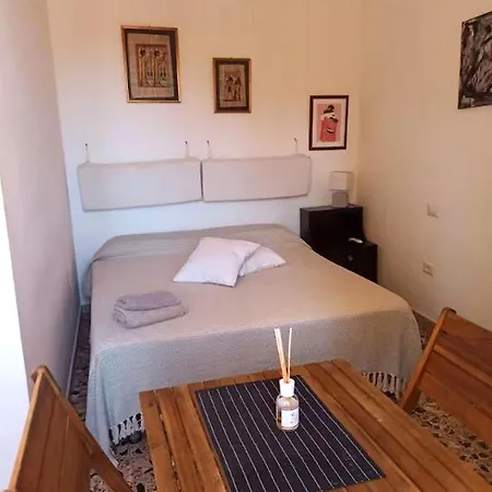 לינה וארוחת בוקר Thiamcasa *